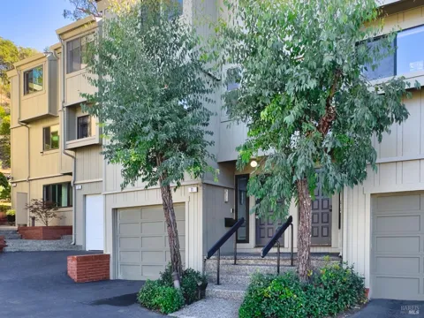 844 Reichert Avenue ##11