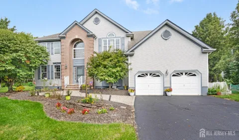 74 Macfarlane Circle