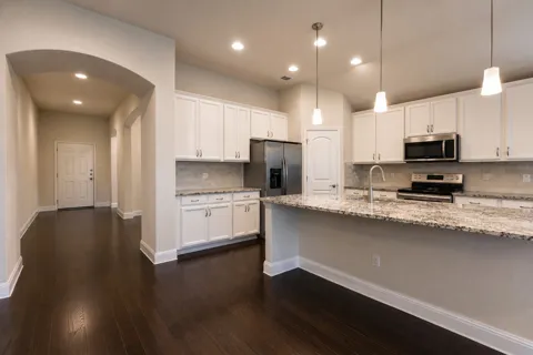 7501 Lombardy Loop