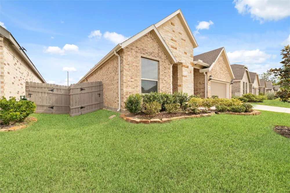 18055 Brennie Bird Lane Conroe, TX 77302