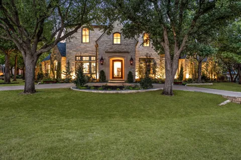 1802 Shady Grove Court