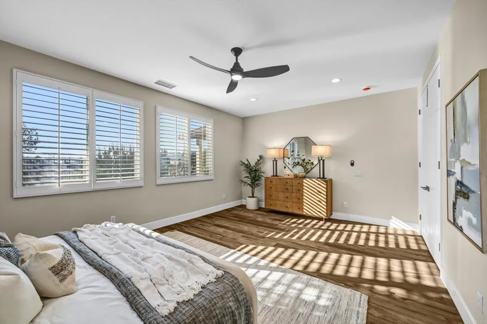 1898 Almagro Lane Escondido, CA 92026