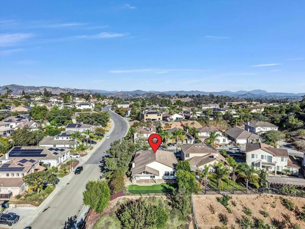 1898 Almagro Lane Escondido, CA 92026