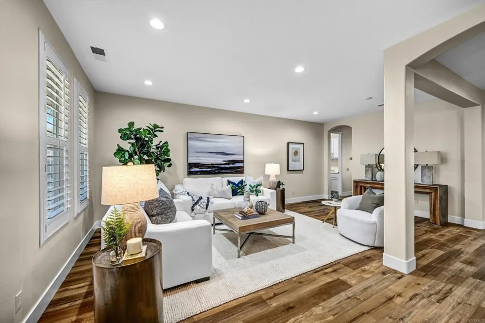 1898 Almagro Lane Escondido, CA 92026