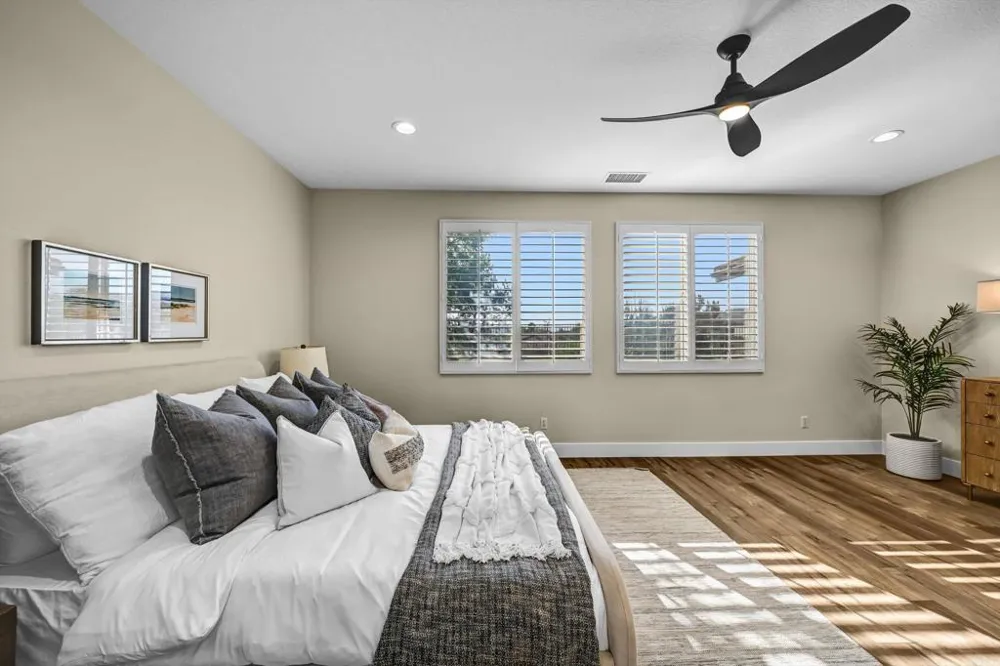 1898 Almagro Lane Escondido, CA 92026