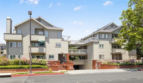 961 E California Boulevard #327