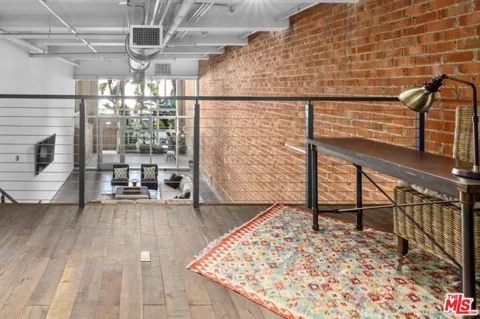 120 S Hewitt Street #6