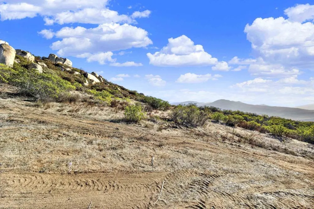 14885 Ufano Drive Jamul, CA 91935