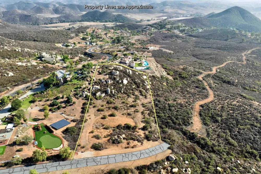 14885 Ufano Drive Jamul, CA 91935