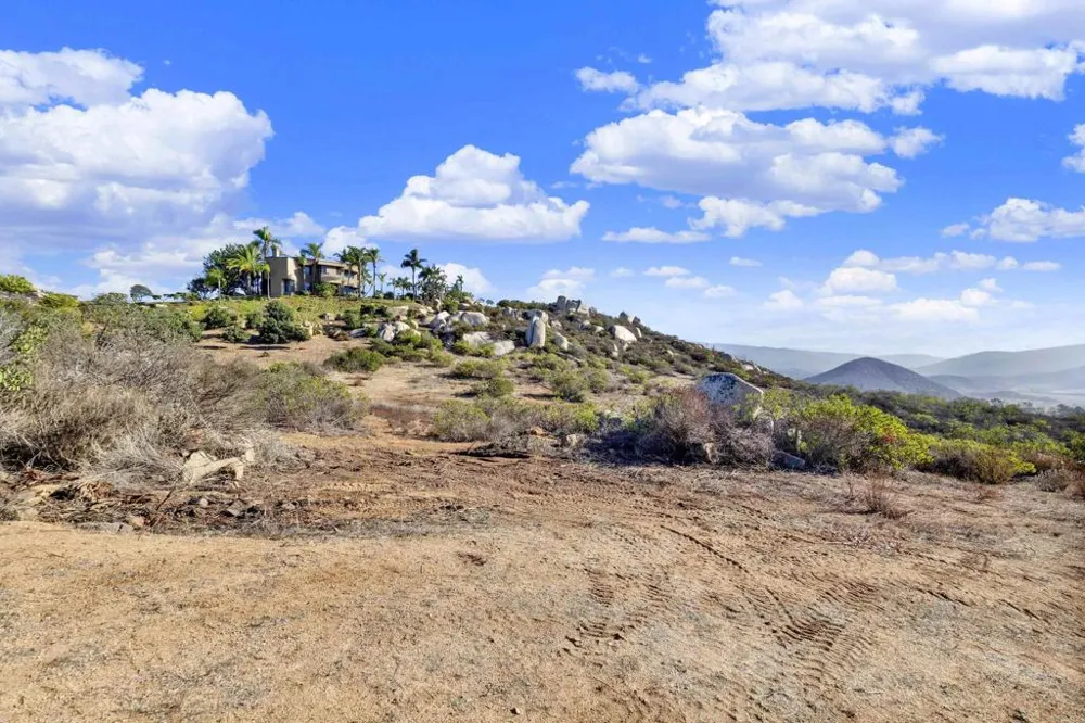 14885 Ufano Drive Jamul, CA 91935