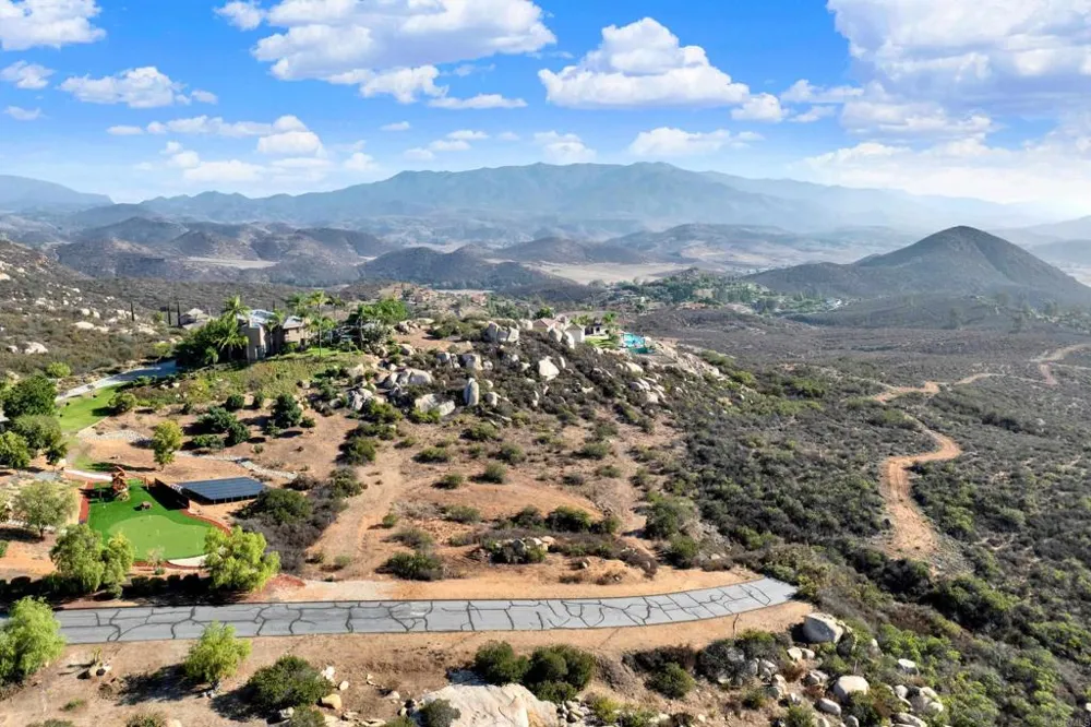 14885 Ufano Drive Jamul, CA 91935