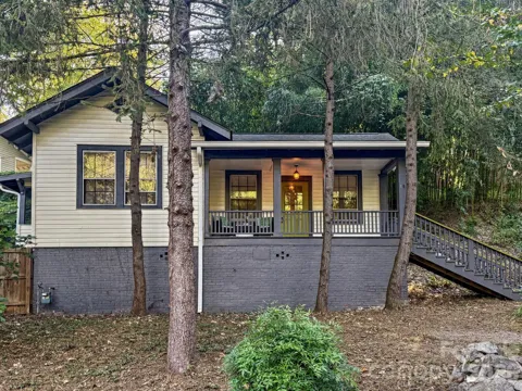 18 Wood Avenue