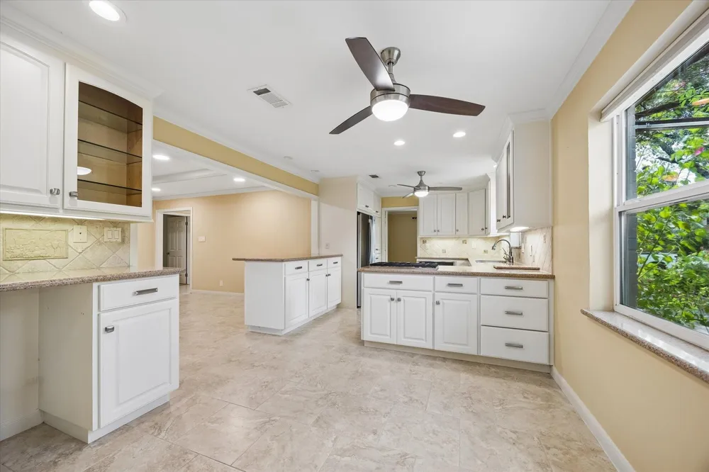 10814 Overbrook Lane Houston, TX 77042