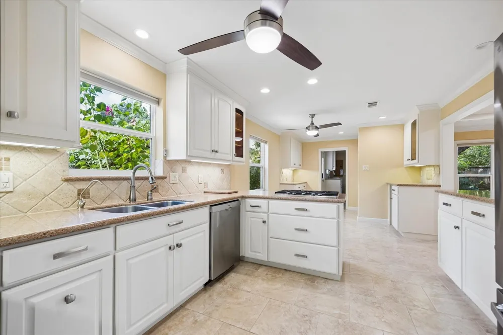 10814 Overbrook Lane Houston, TX 77042