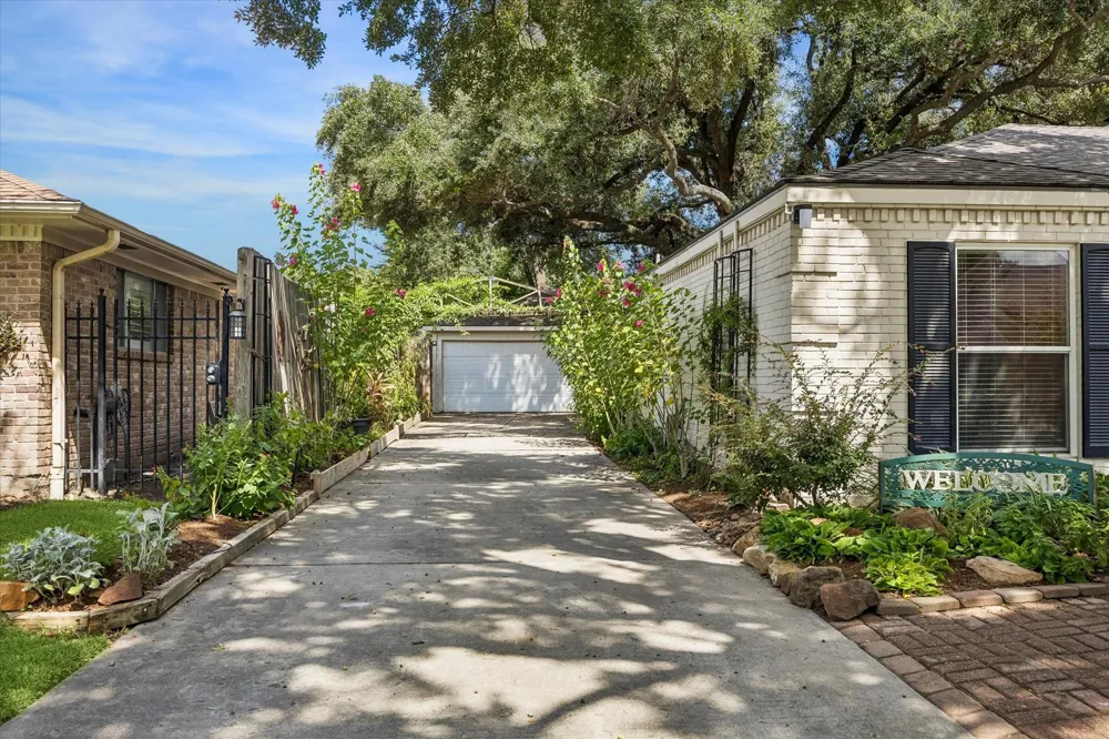 10814 Overbrook Lane Houston, TX 77042