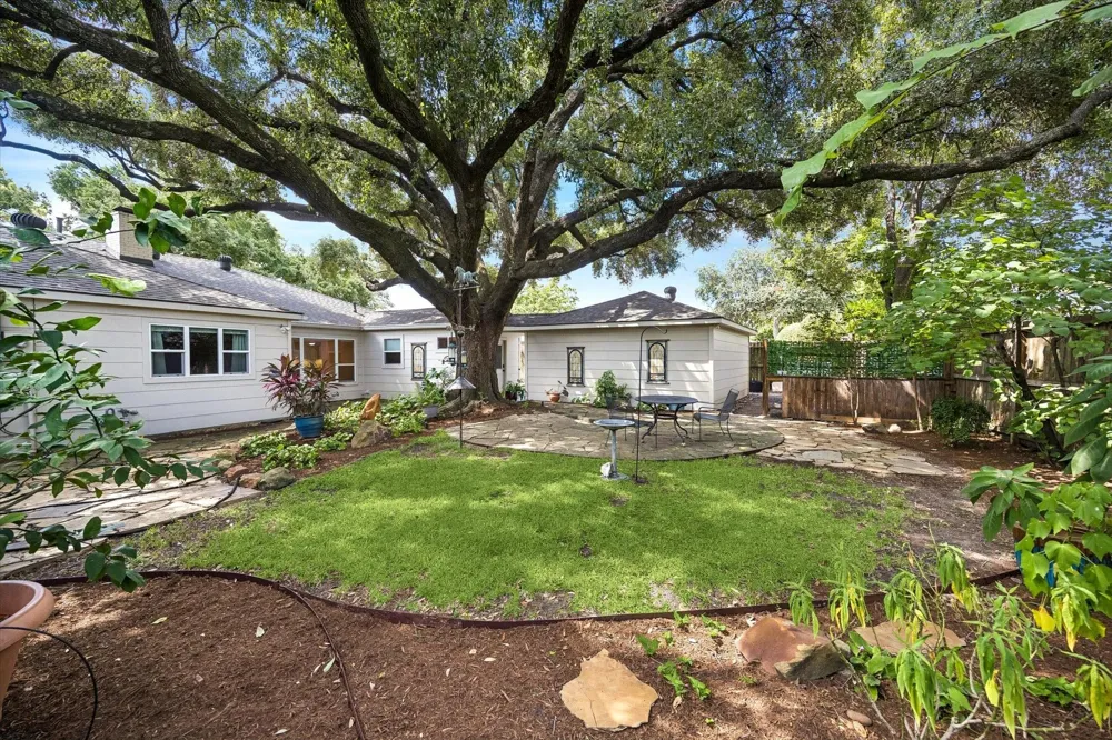 10814 Overbrook Lane Houston, TX 77042