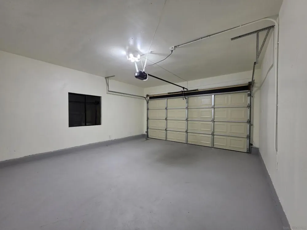 5210 Roswell San Diego, CA 92114