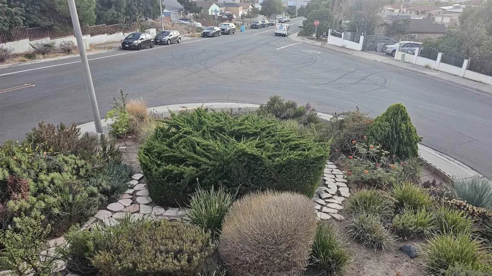 5210 Roswell San Diego, CA 92114