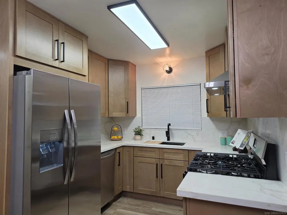 5210 Roswell San Diego, CA 92114