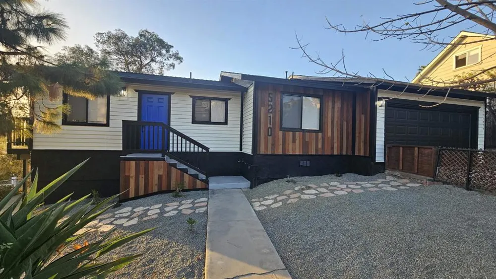 5210 Roswell San Diego, CA 92114