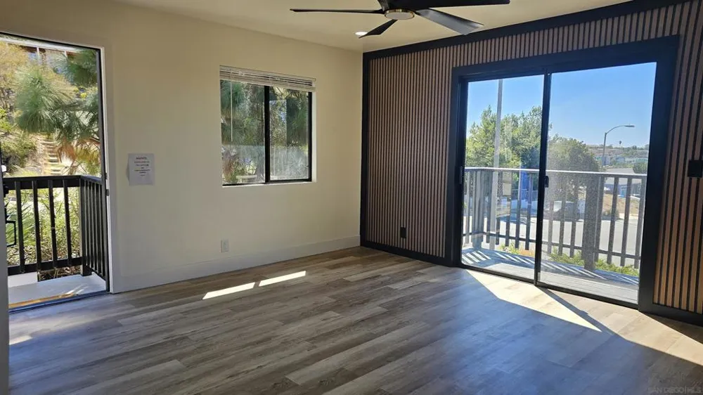 5210 Roswell San Diego, CA 92114