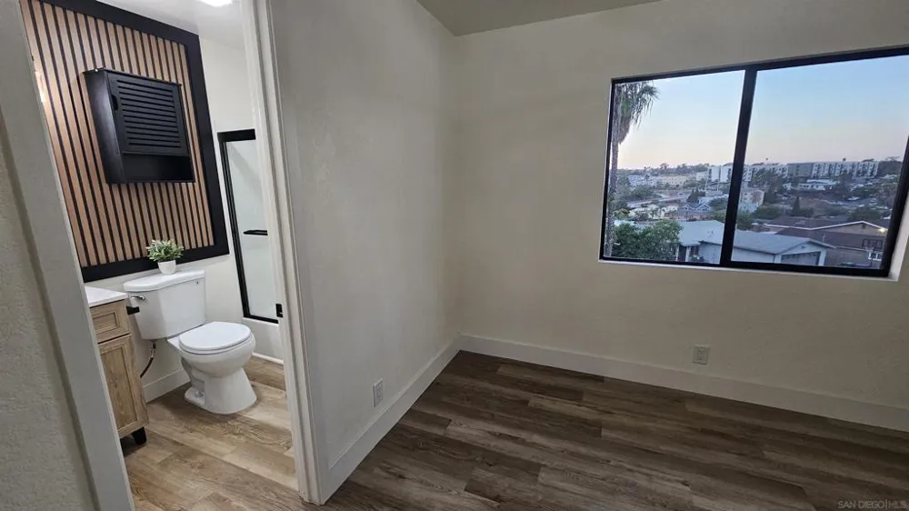5210 Roswell San Diego, CA 92114