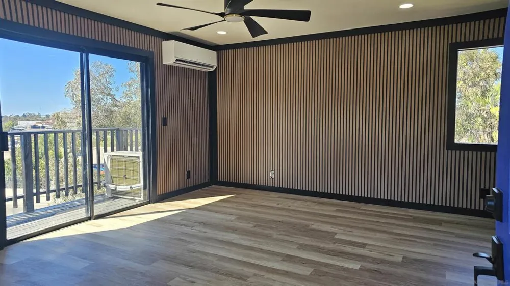 5210 Roswell San Diego, CA 92114