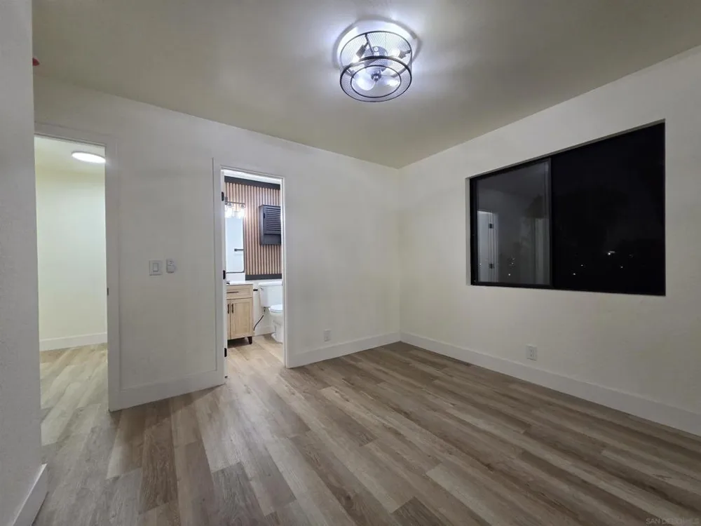 5210 Roswell San Diego, CA 92114