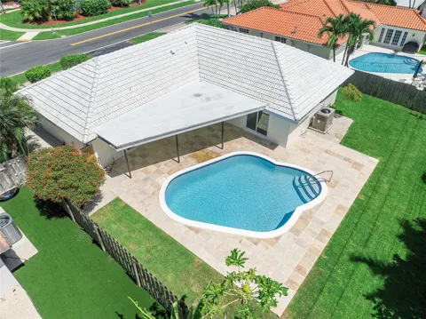 400 SW 9TH AVENUE