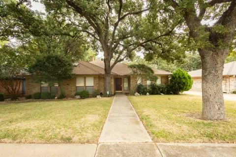 2818 Creekwood Drive