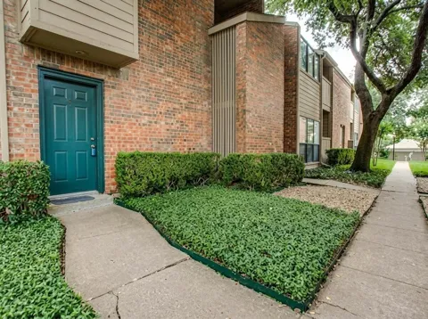 9254 Forest Lane #505
