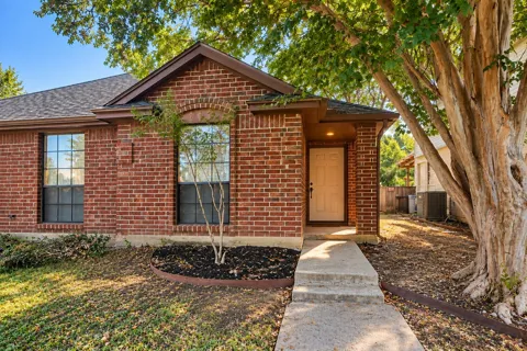 5531 Whisper Glen Drive