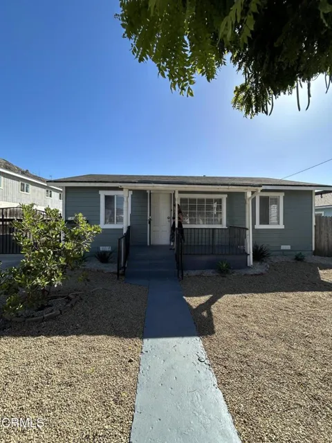 144 El Medio Street