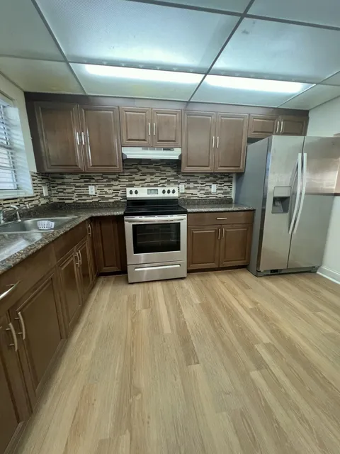 611 S STATE ROAD 7 #1B