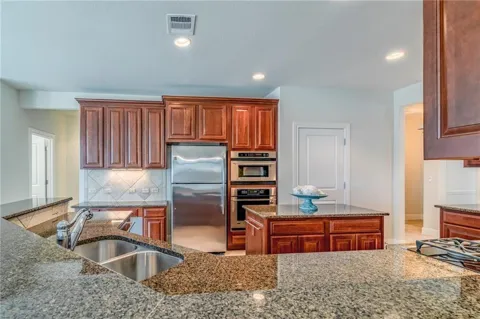 112 Bee Creek Court