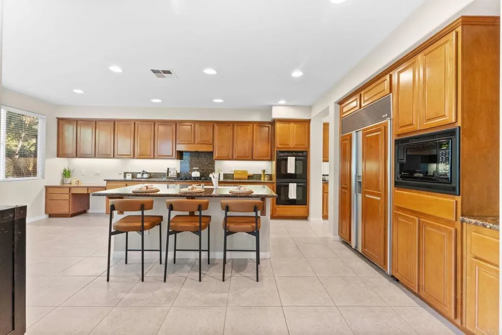 6584 Coneflower Drive Carlsbad, CA 92011