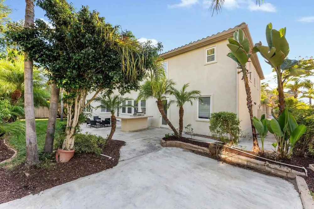 6584 Coneflower Drive Carlsbad, CA 92011