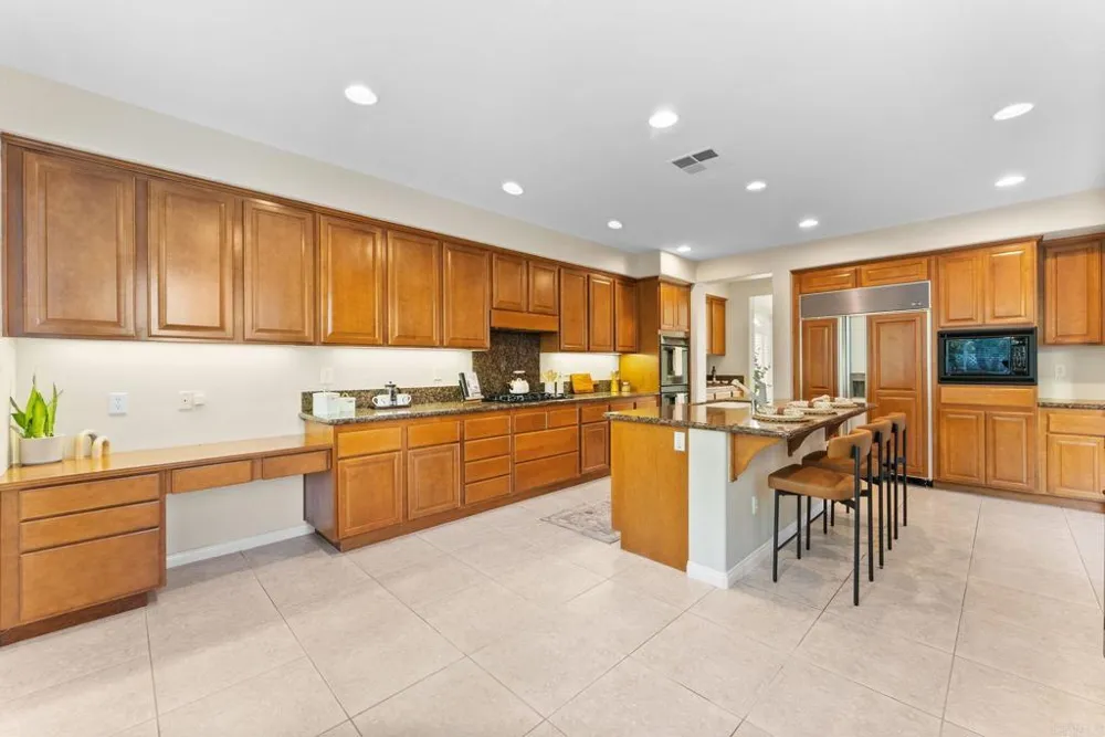 6584 Coneflower Drive Carlsbad, CA 92011
