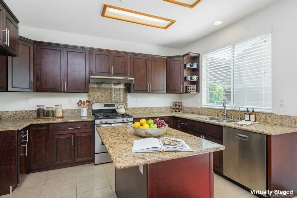 8727 Woodward Ct Rancho Cucamonga, CA 91730