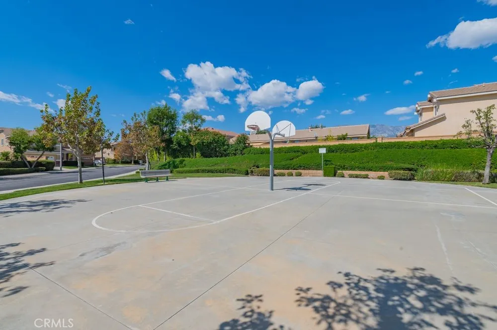 8727 Woodward Ct Rancho Cucamonga, CA 91730