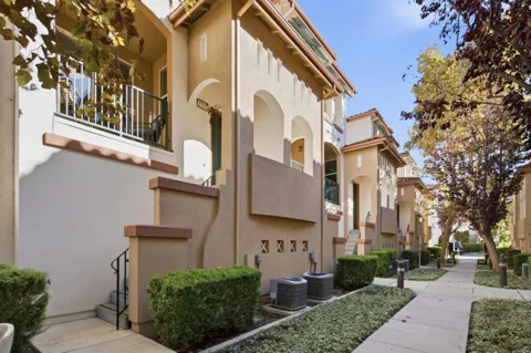 1355 Mckinley Court