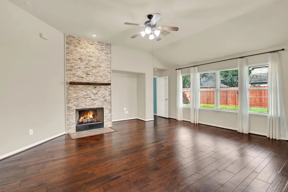 9226 Fernwillow Drive Spring, TX 77379