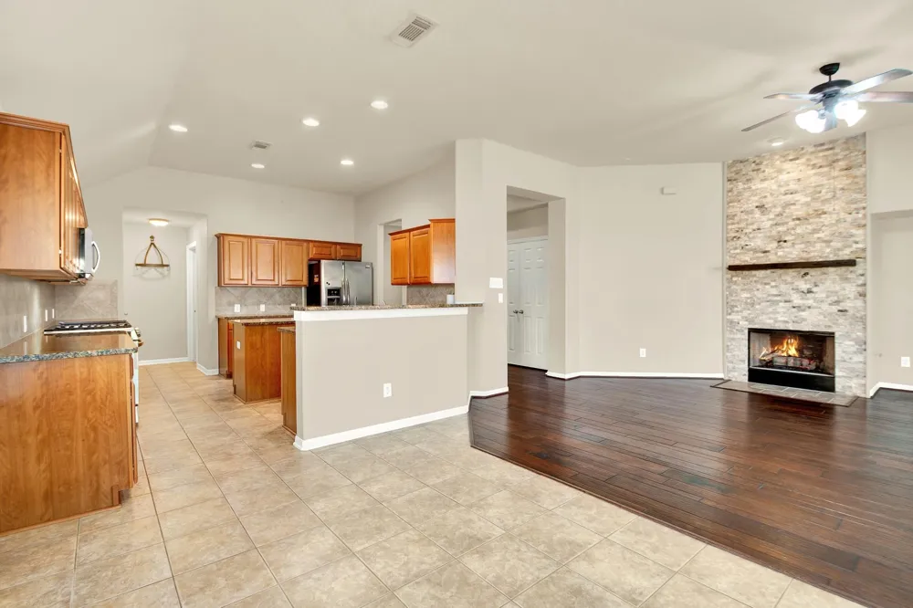 9226 Fernwillow Drive Spring, TX 77379