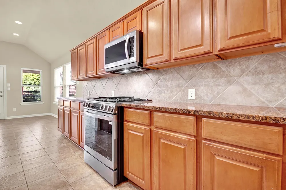 9226 Fernwillow Drive Spring, TX 77379