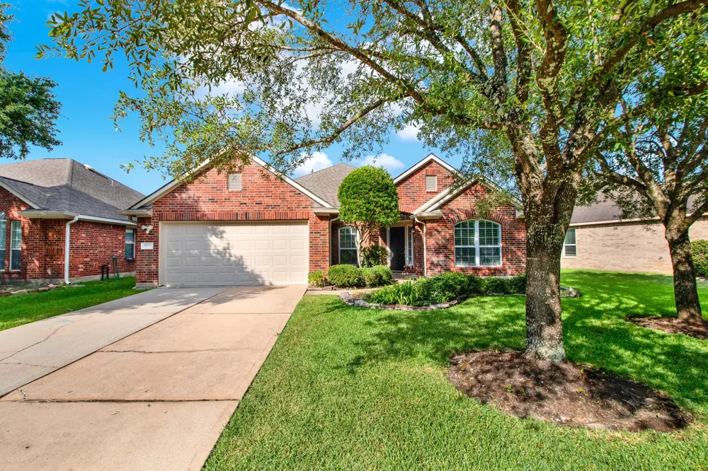 9226 Fernwillow Drive Spring, TX 77379