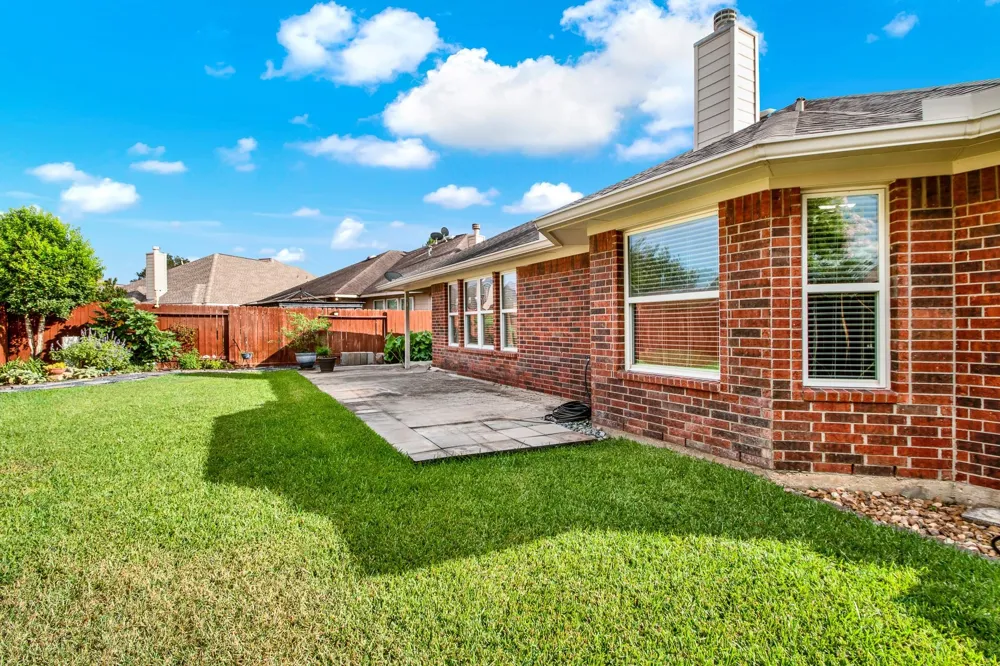 9226 Fernwillow Drive Spring, TX 77379