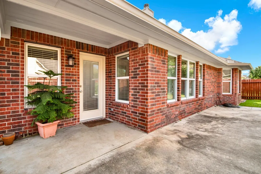 9226 Fernwillow Drive Spring, TX 77379