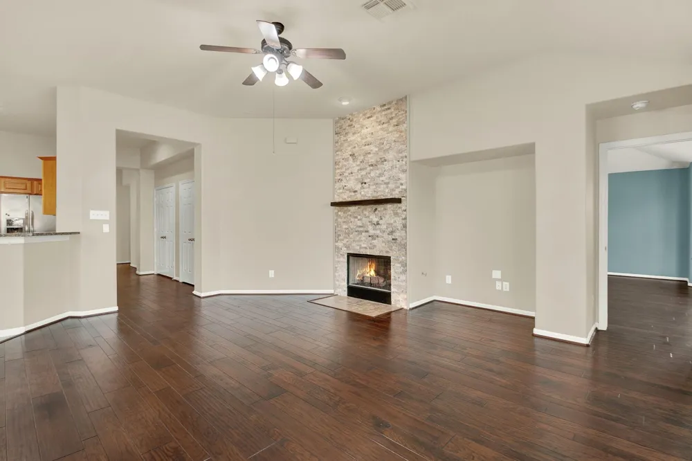 9226 Fernwillow Drive Spring, TX 77379