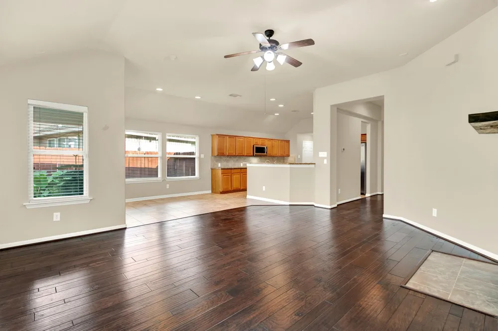 9226 Fernwillow Drive Spring, TX 77379