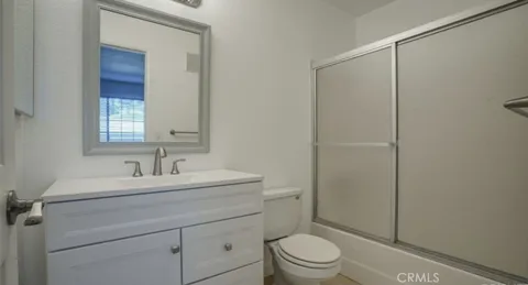 4121 Hathaway Avenue #3